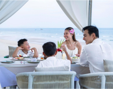 Chúng Huyền Thanh và hành trình 4 mùa cảm xúc cùng gia đình tại chuỗi resort thuộc Radisson Hotel Group