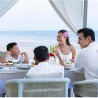 Chúng Huyền Thanh và hành trình 4 mùa cảm xúc cùng gia đình tại chuỗi resort thuộc Radisson Hotel Group