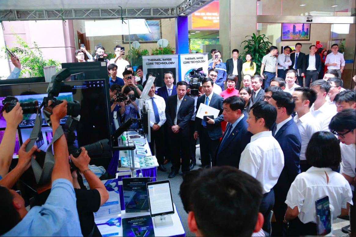 Vietsens mang giải pháp y tế thông minh VNyTe đến Ngày hội Khoa học và Công nghệ Việt Nam 2025
