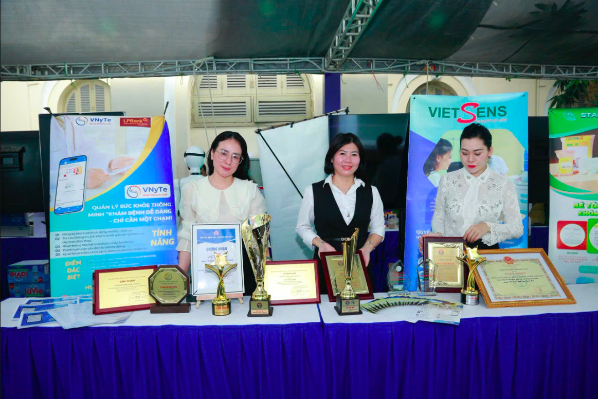 Vietsens mang giải pháp y tế thông minh VNyTe đến Ngày hội Khoa học và Công nghệ Việt Nam 2025