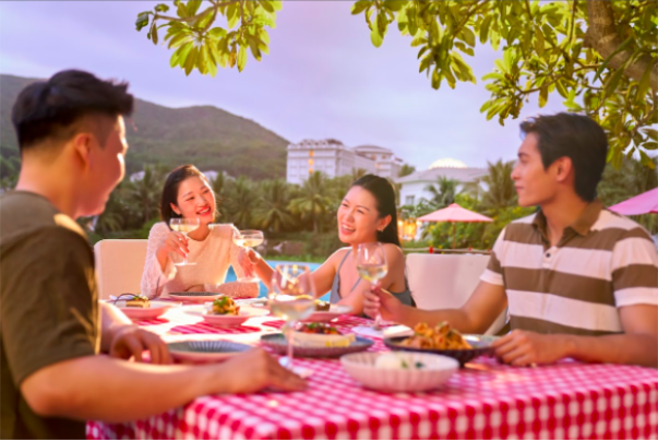 A Wonderland of Joy - Tưng bừng mùa lễ hội tại Đảo Hòn Tre