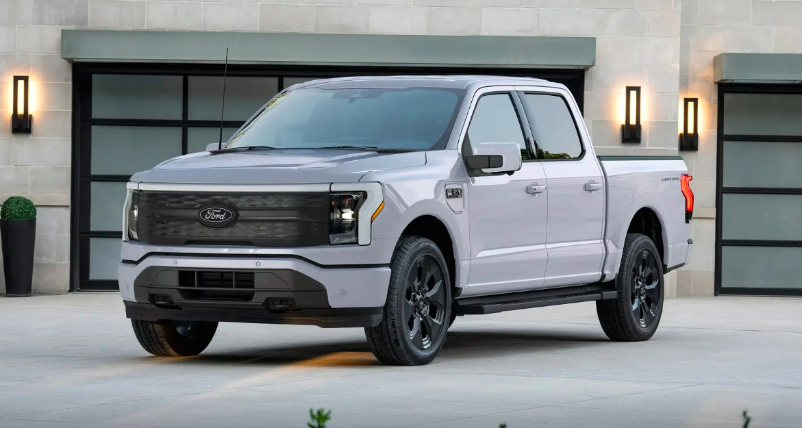 Xe điện Ford F-150 Lightning bất ngờ dừng sản xuất, chuyển mình sang công nghệ khác thực dụng hơn