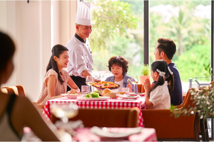Khi những chuyến đi là cuộc trở về để lấp đầy những khoảng trống