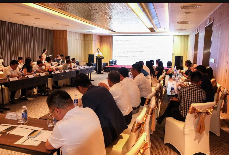 FAW Bestune chọn Việt Nam làm điểm đến đầu tiên trong hành trình công du Đông Nam Á, công bố chuẩn nhận diện FAWCAR và giới thiệu Xiaoma 222